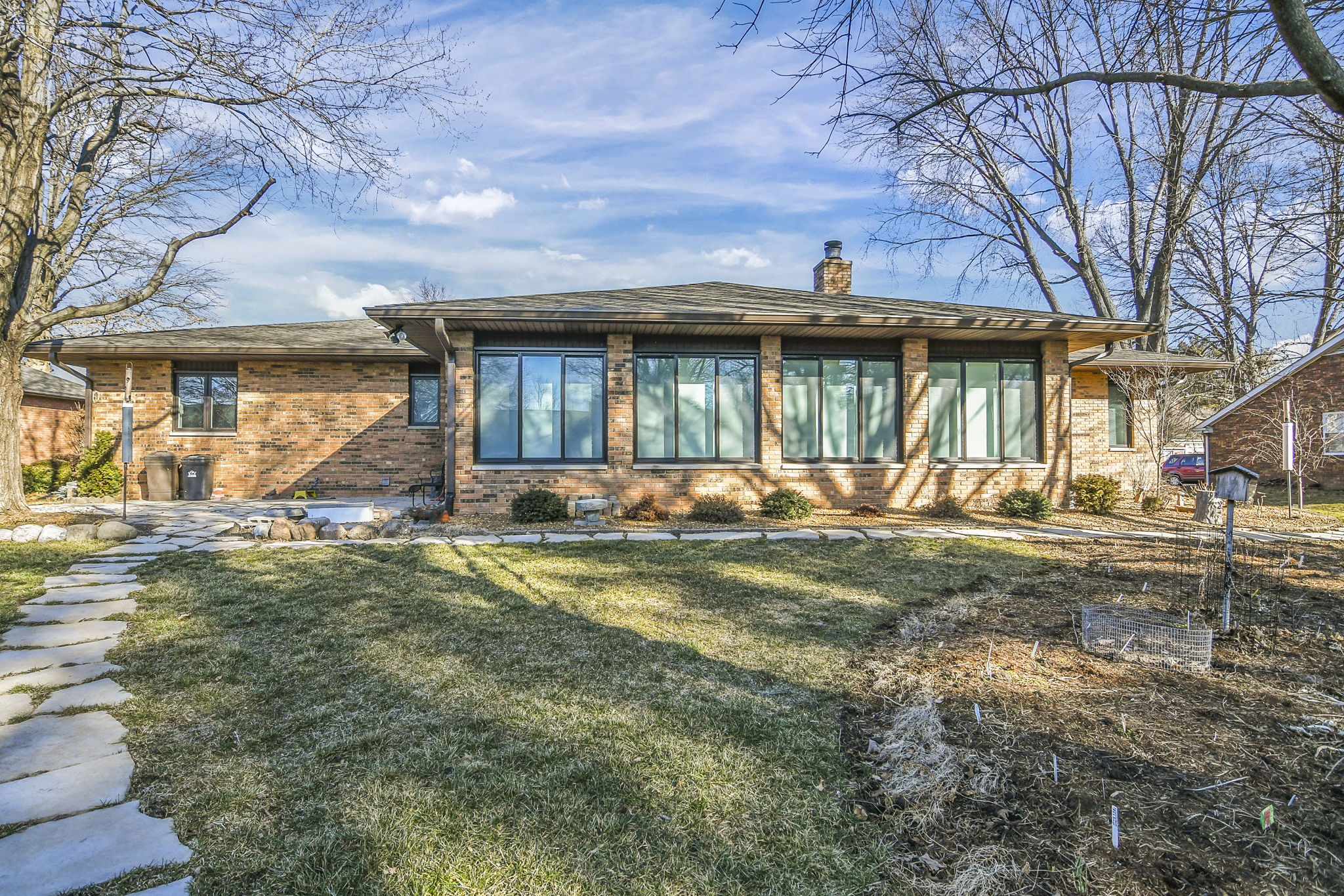 2210 Huntleigh Rd, Springfield, IL 62704 Design Eyes Photography