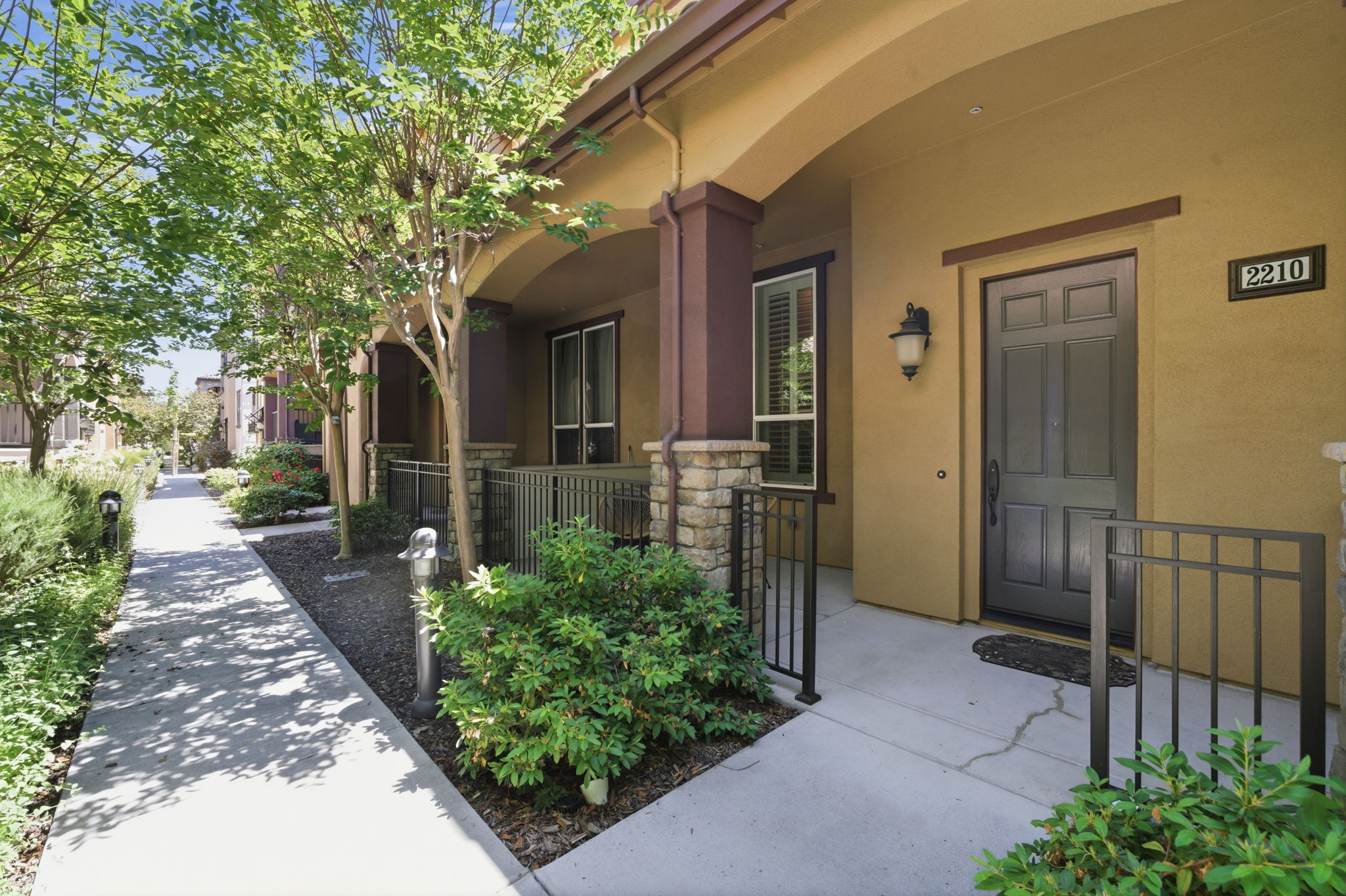  Photo 16