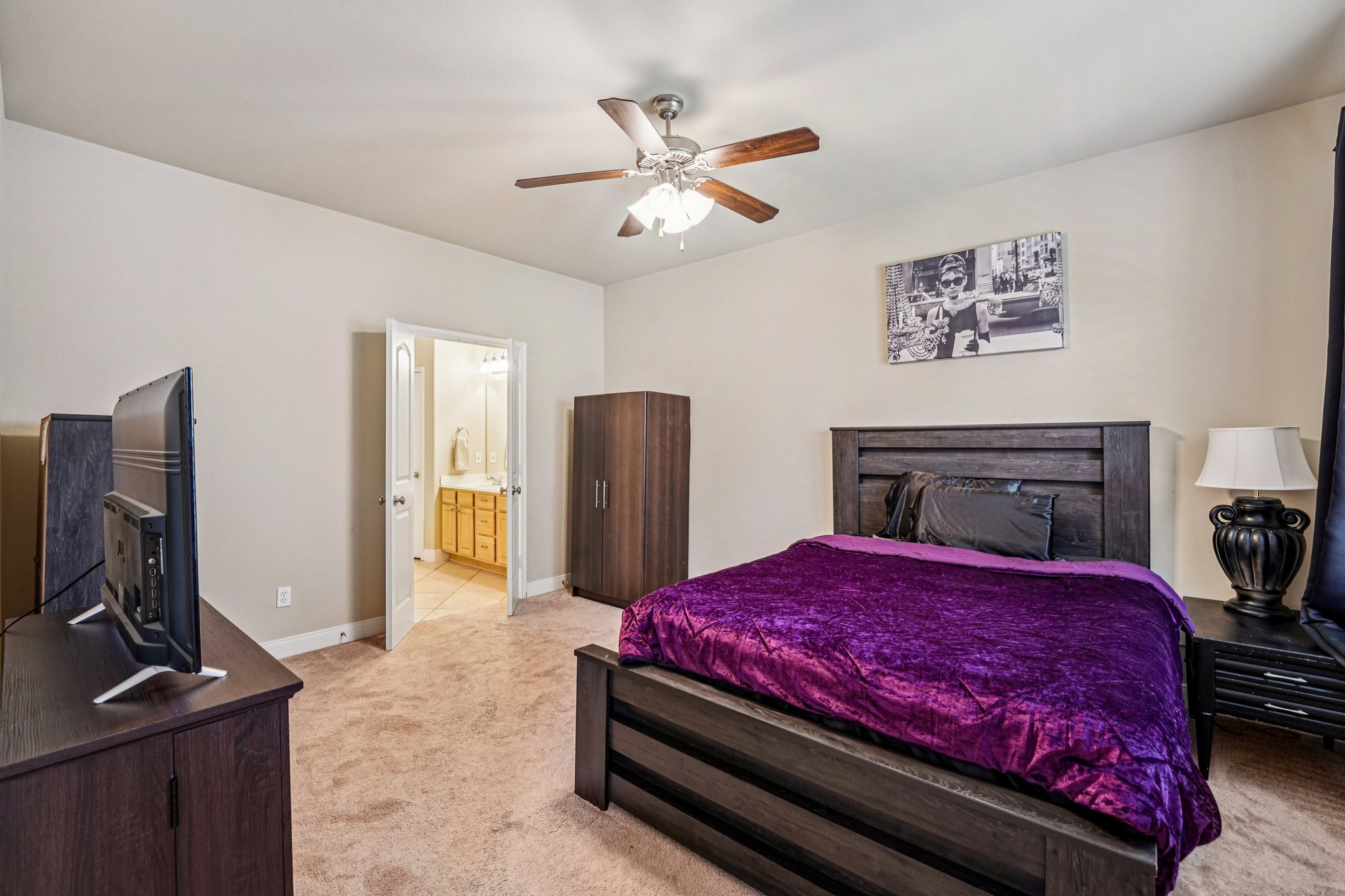 Onion Creek Pkwy 1104-S1802-024.jpg