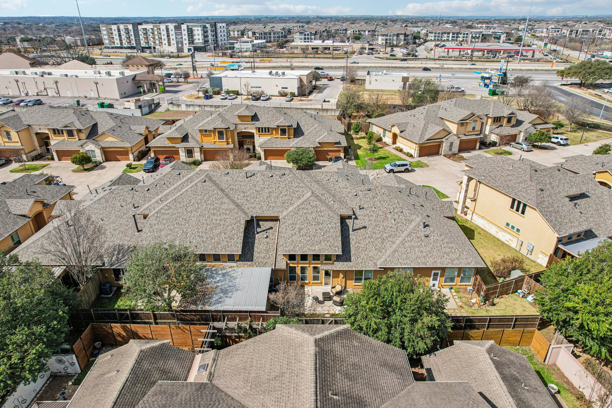 Onion Creek Pkwy 1104-S1802-040.jpg