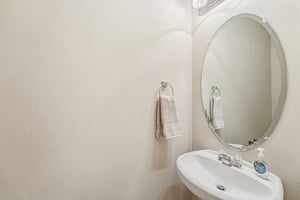 Onion Creek Pkwy 1104-S1802-018.jpg