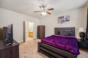 Onion Creek Pkwy 1104-S1802-024.jpg