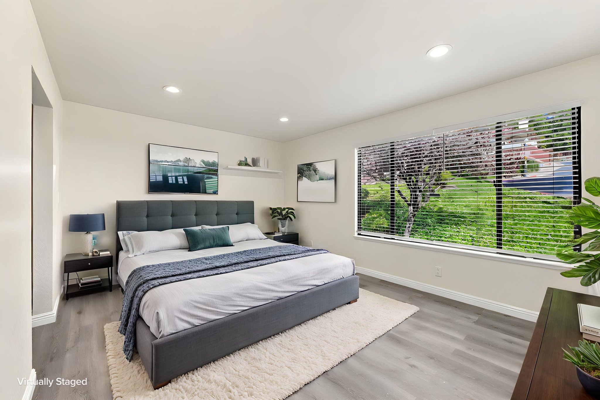 023_F8_22103 Vista Del Plaza Ln 7 virtually staged.jpeg