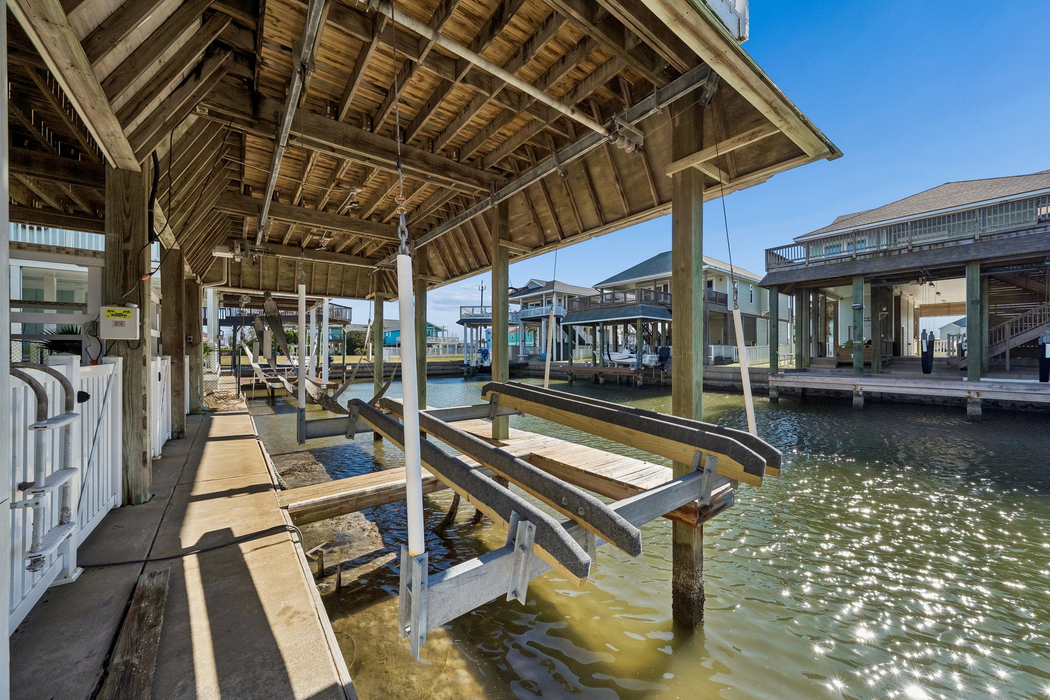 22105 Zapata Dr - 040.jpg