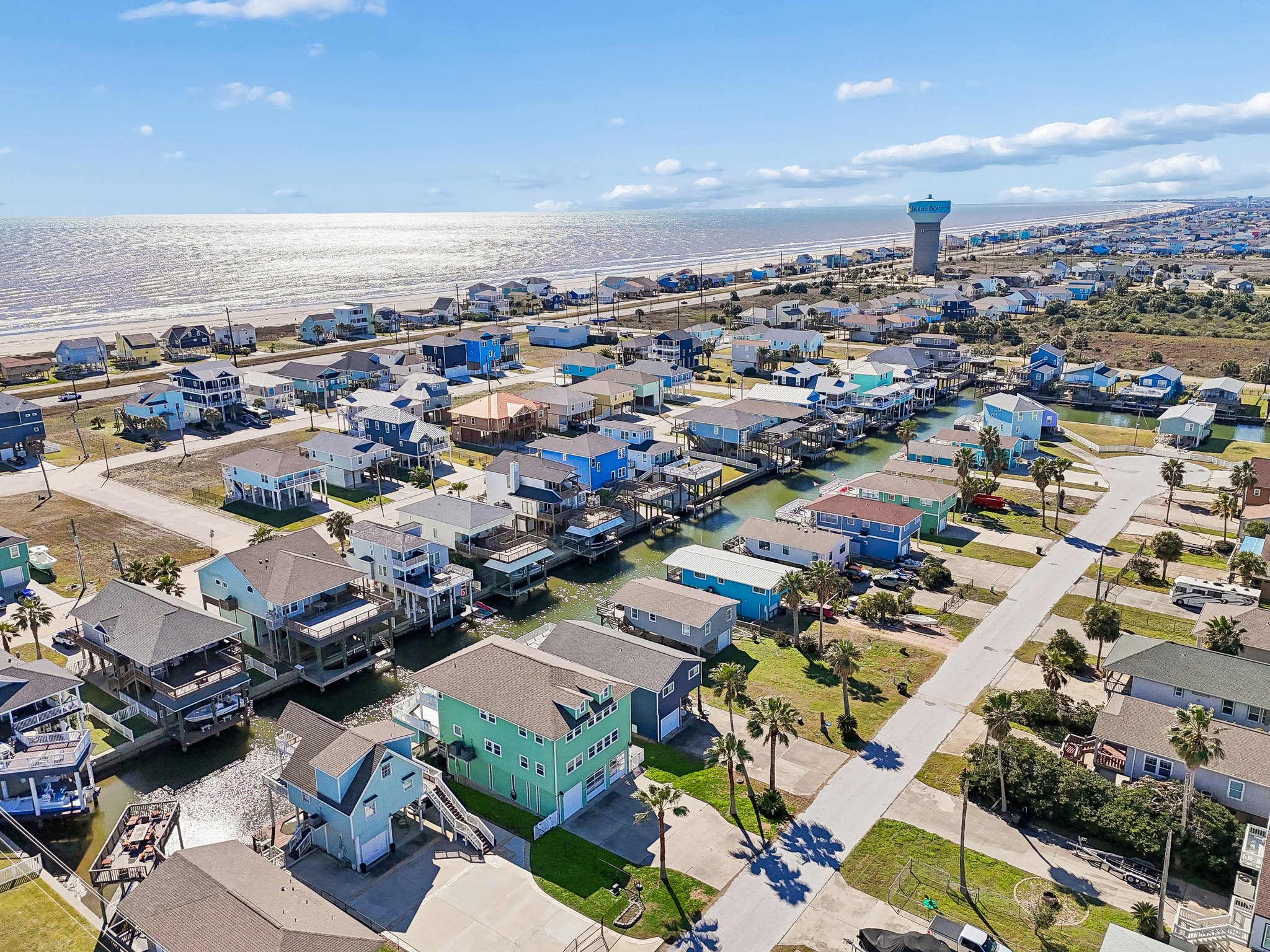 22105 Zapata Dr - 047.jpg