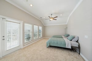 22105 Zapata Dr - 023.jpg