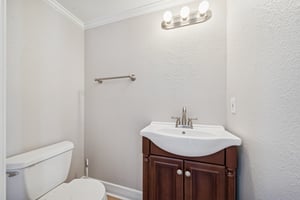 22105 Zapata Dr - 028.jpg