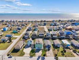 22105 Zapata Dr - 048.jpg