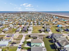 22105 Zapata Dr - 049.jpg