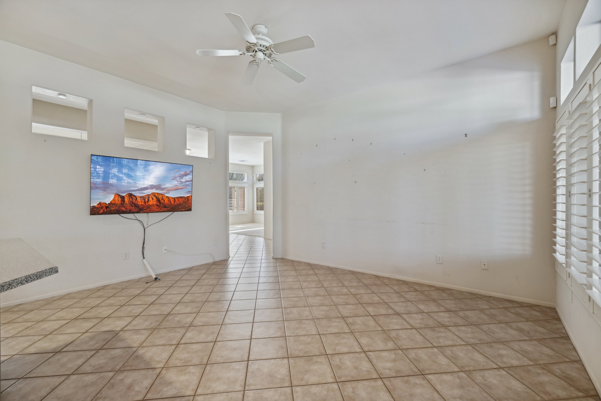 22108 N Veterans Dr - 012.jpg