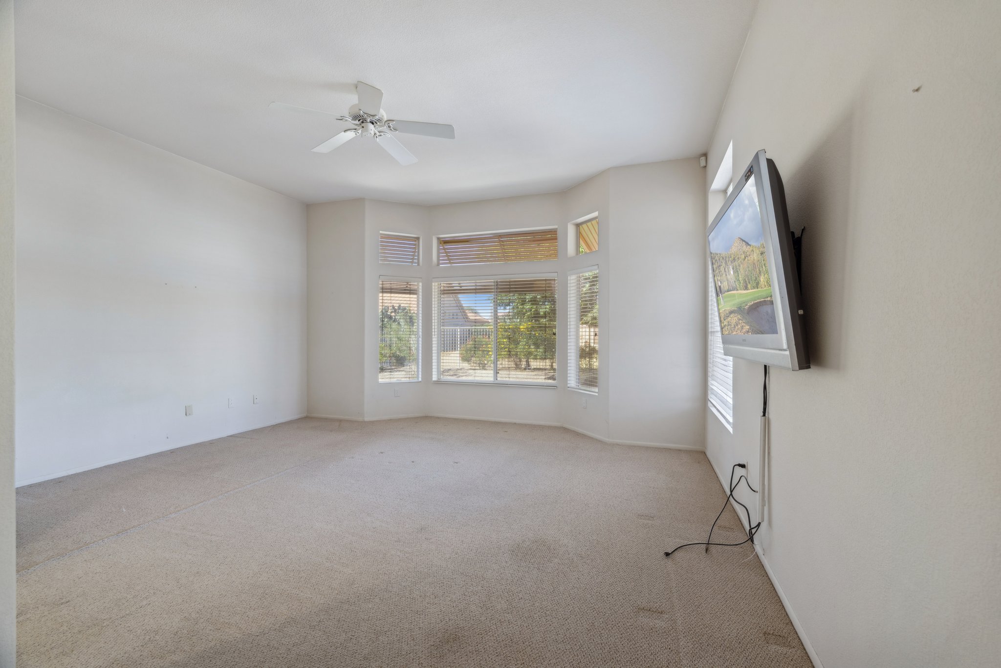 22108 N Veterans Dr - 022.jpg