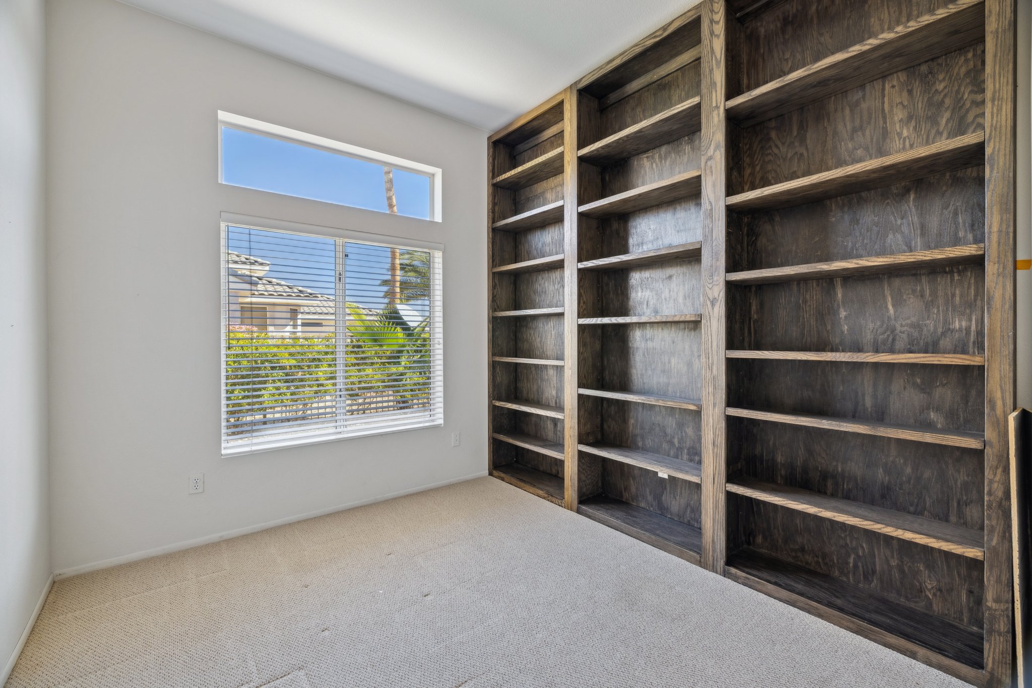 22108 N Veterans Dr - 031.jpg