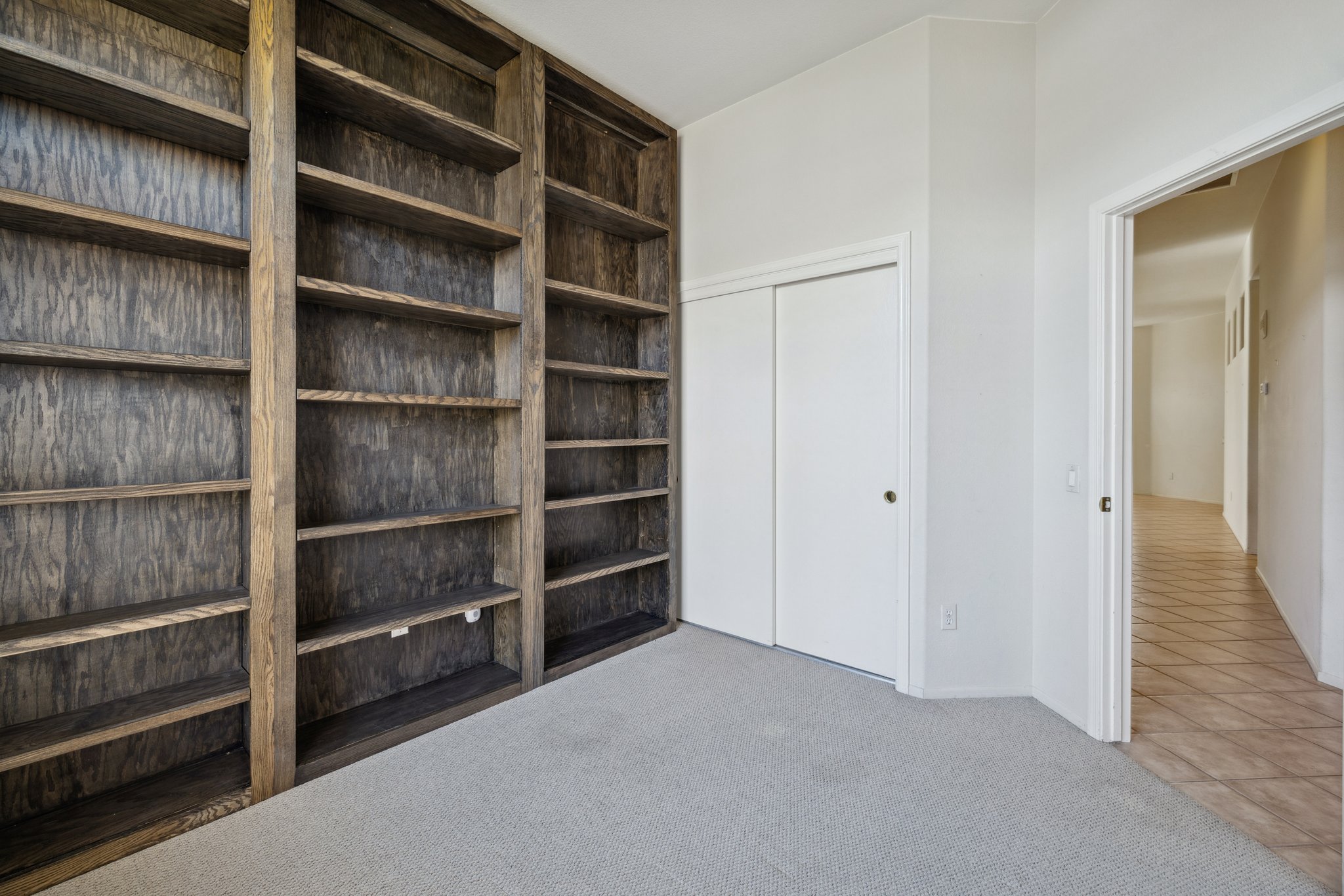 22108 N Veterans Dr - 032.jpg