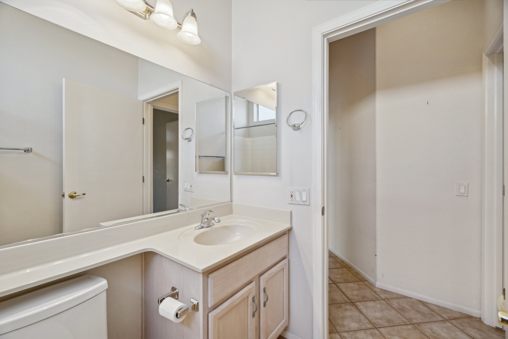 22108 N Veterans Dr - 038.jpg