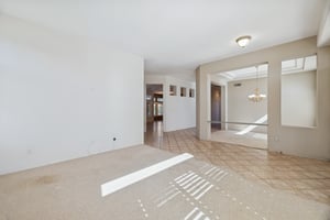 22108 N Veterans Dr - 005.jpg