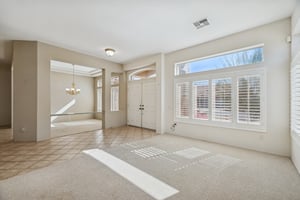 22108 N Veterans Dr - 006.jpg