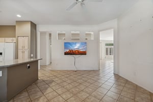 22108 N Veterans Dr - 013.jpg