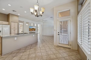 22108 N Veterans Dr - 015.jpg