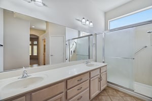 22108 N Veterans Dr - 029.jpg