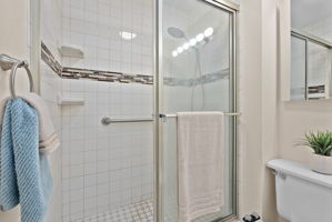  Photo 23