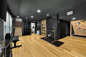  Photo 49