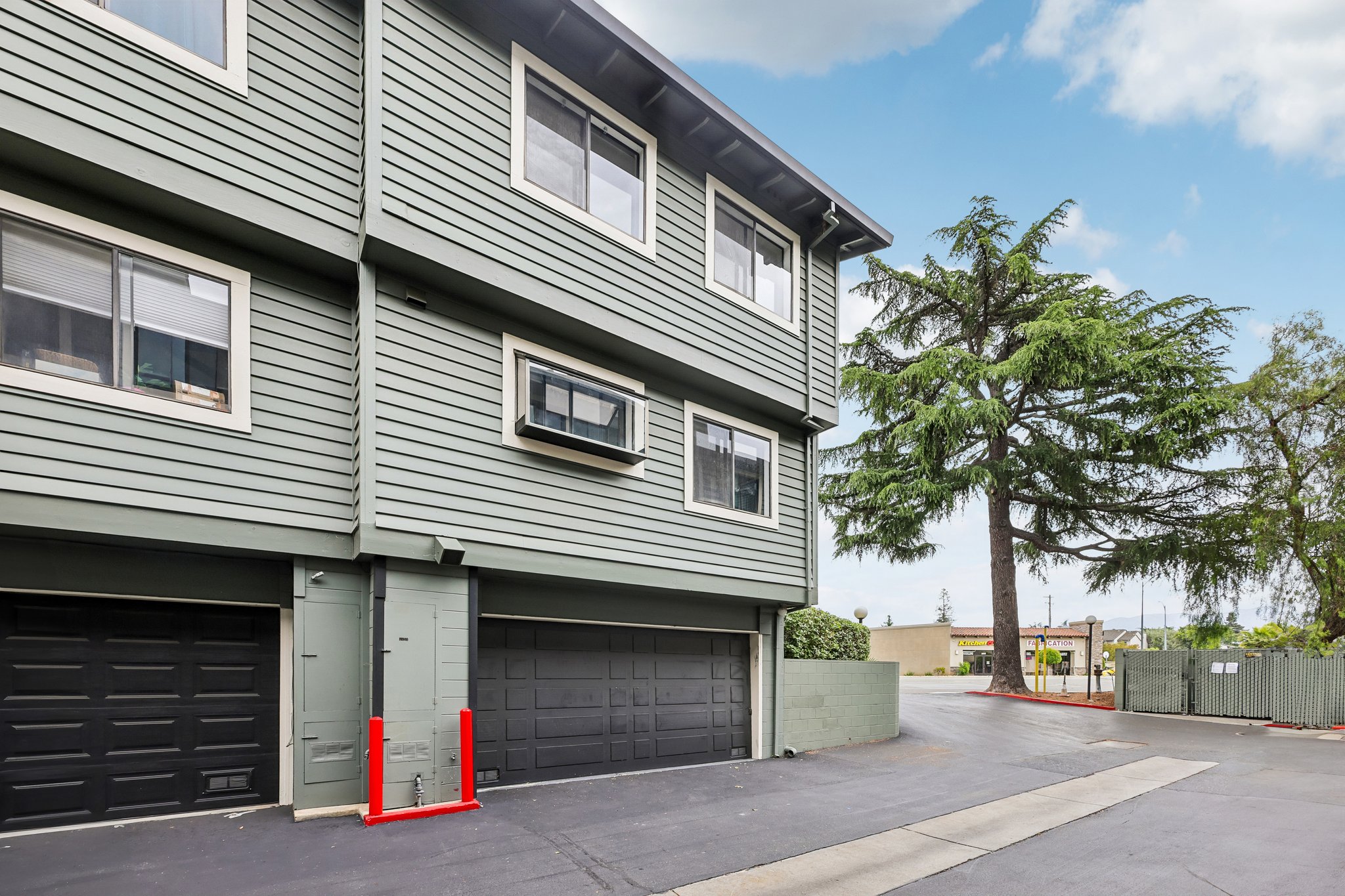 Fazeli Ct.-S2704-032.jpg