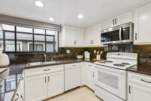 Fazeli Ct.-S2704-009.jpg