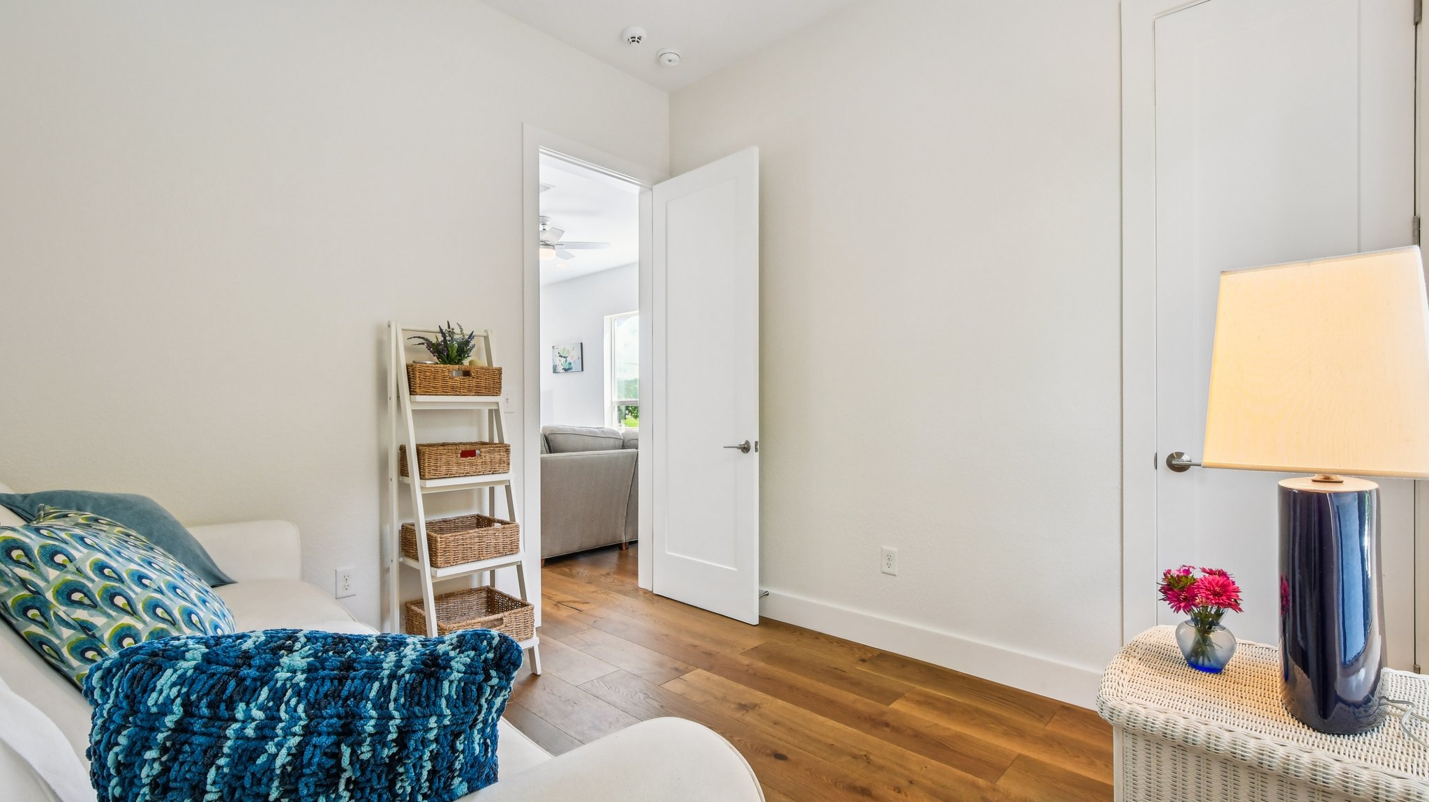 New York Ave unit a-S2907-026.jpg
