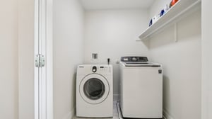 New York Ave unit a-S2907-029.jpg