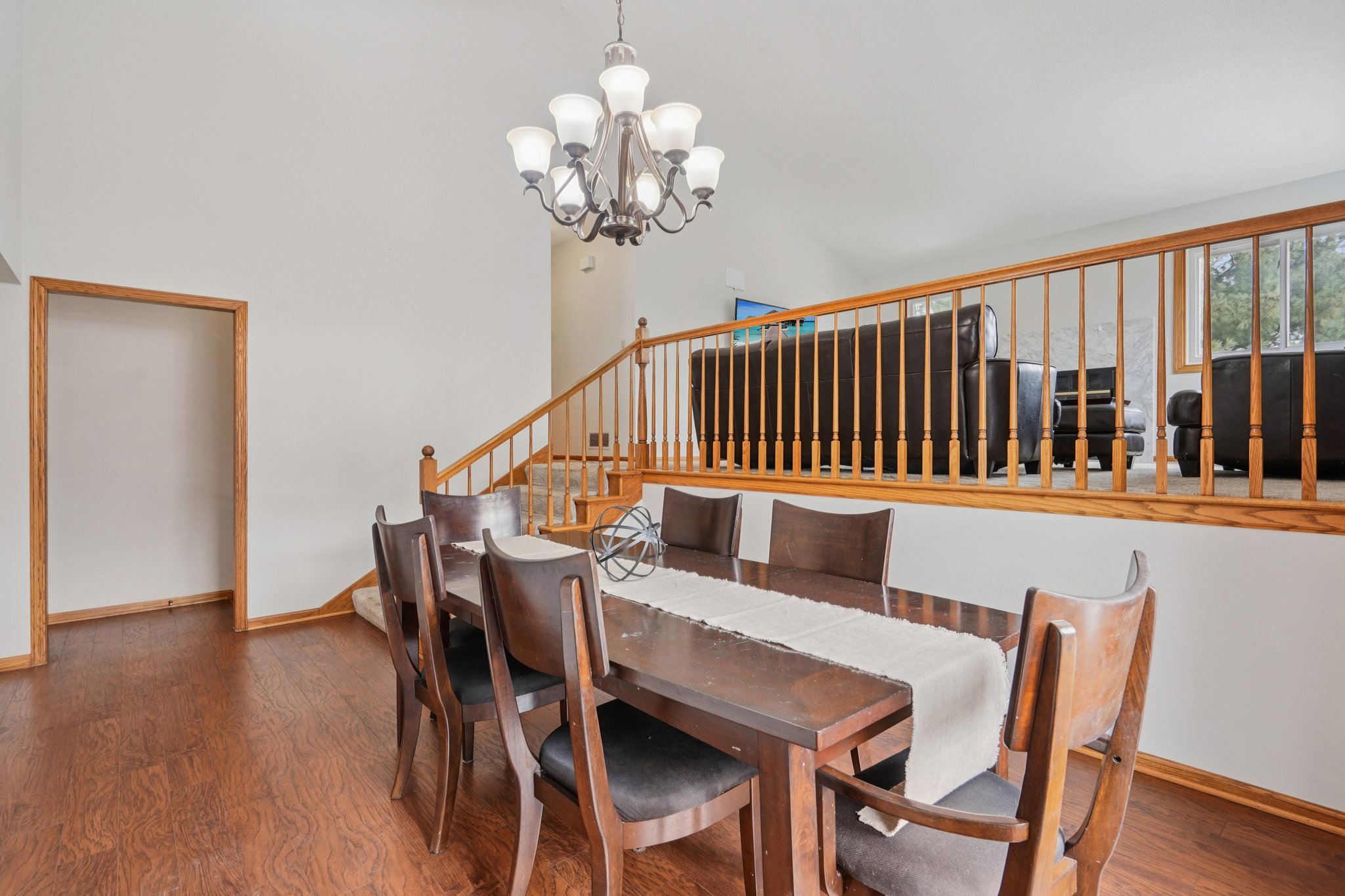 Ariel St N-S1002-012.jpg