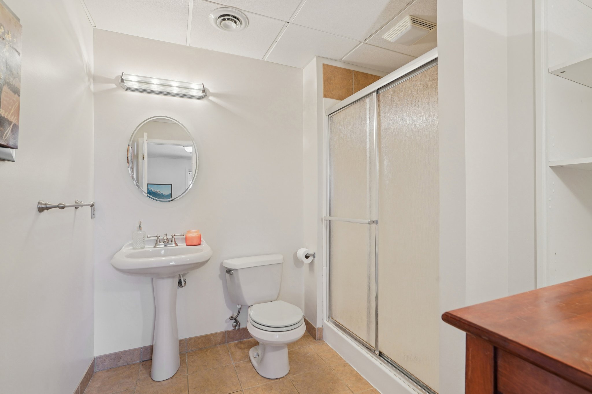 Ariel St N-S1002-035.jpg