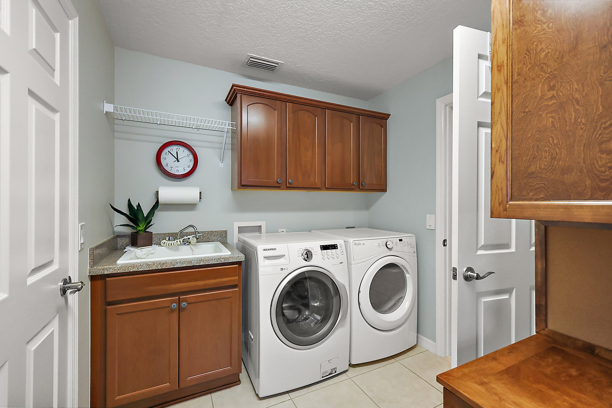 Laundry/Office