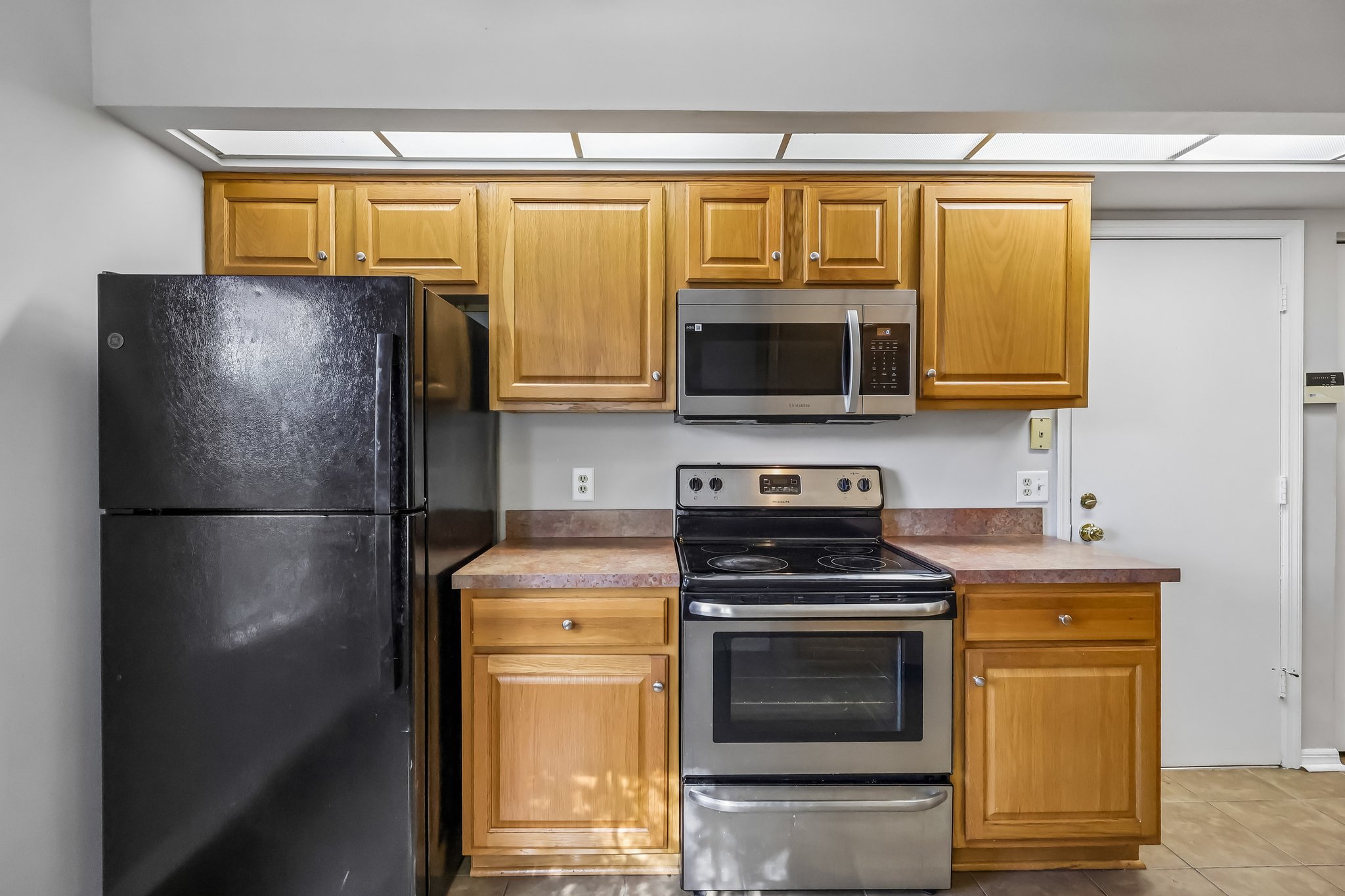 Faxton Court-S0609-015.jpg