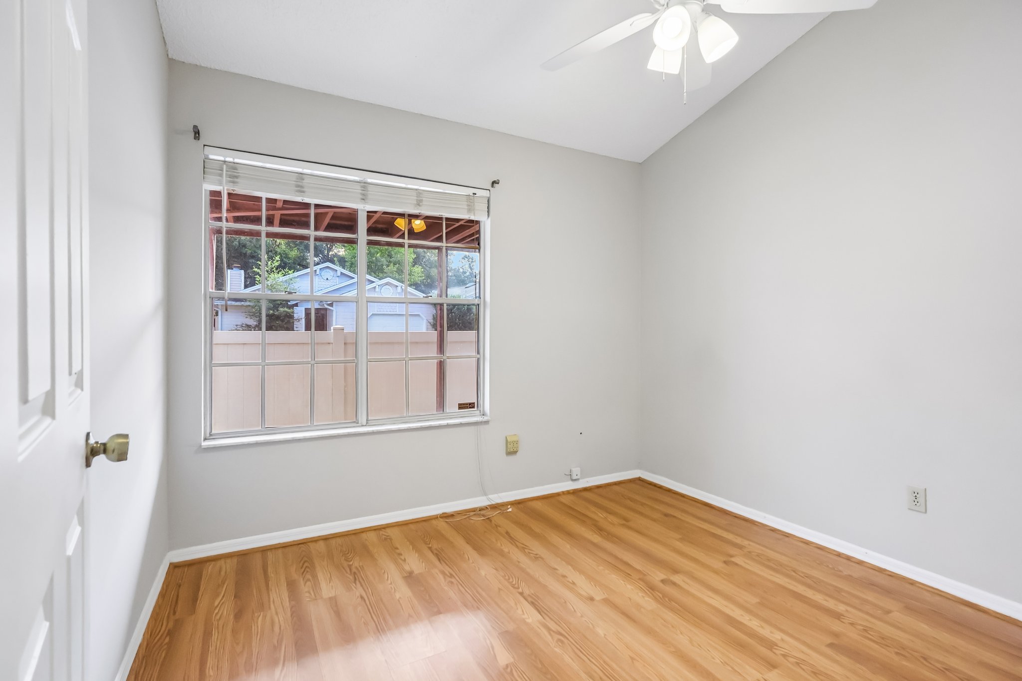 Faxton Court-S0609-018.jpg