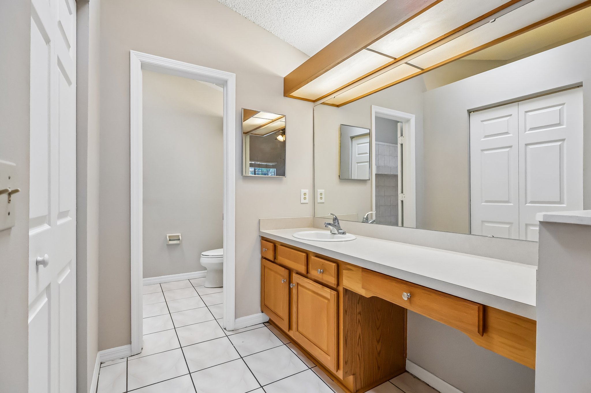 Faxton Court-S0609-026.jpg