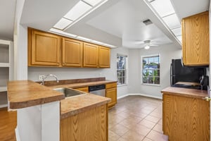 Faxton Court-S0609-013.jpg