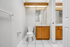 Faxton Court-S0609-028.jpg