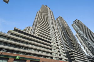 2212 Lake Shore Blvd W 515