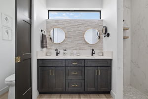 Primary Bathroom (2)