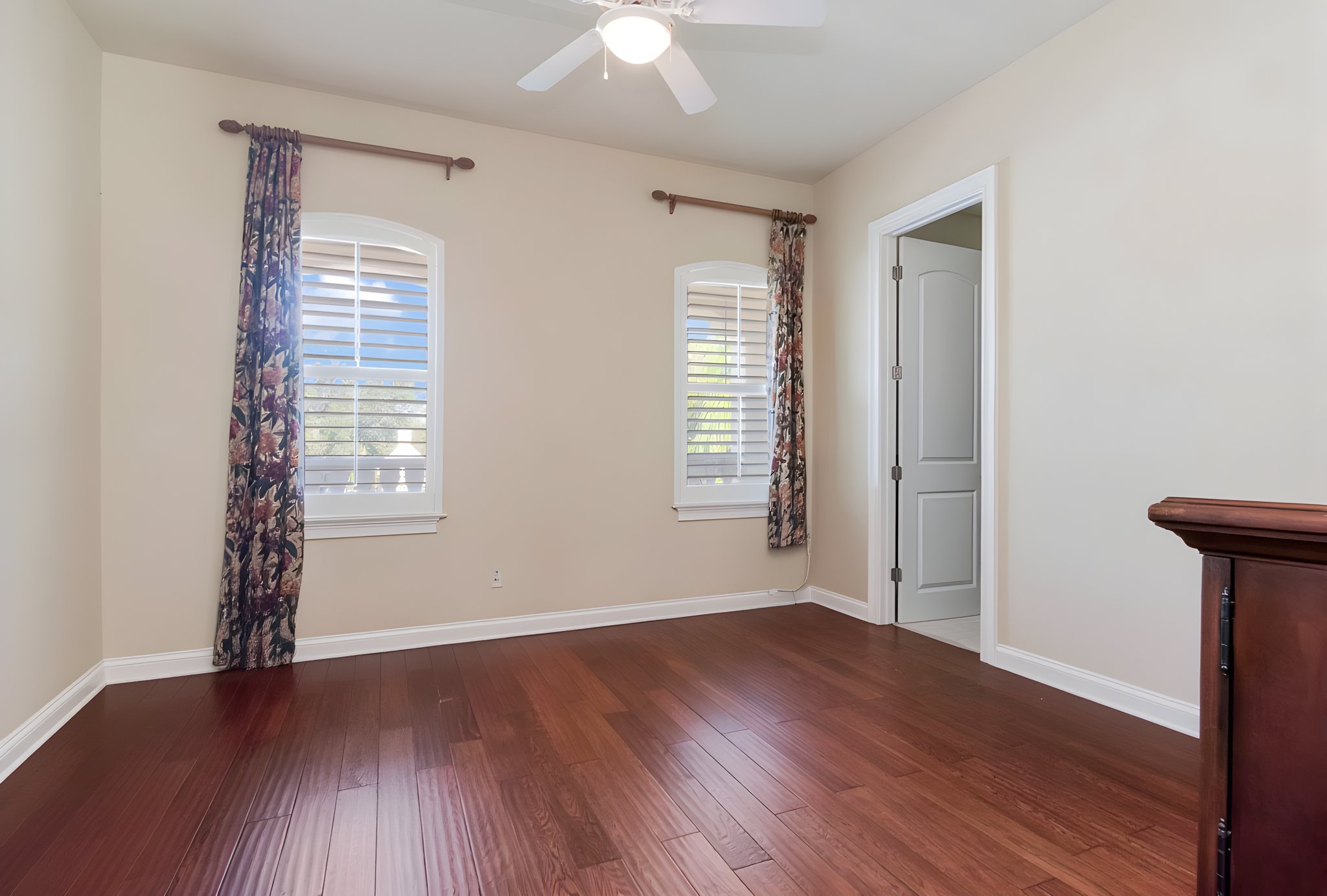 40 - room furniture removed.jpeg