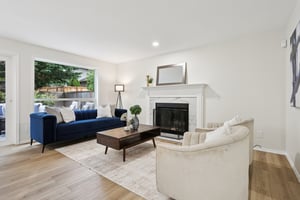 NE 9th Pl-S2603-009.jpg