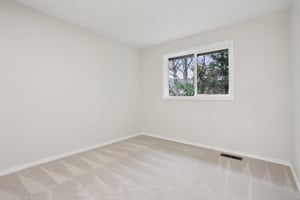 NE 9th Pl-S2603-023.jpg