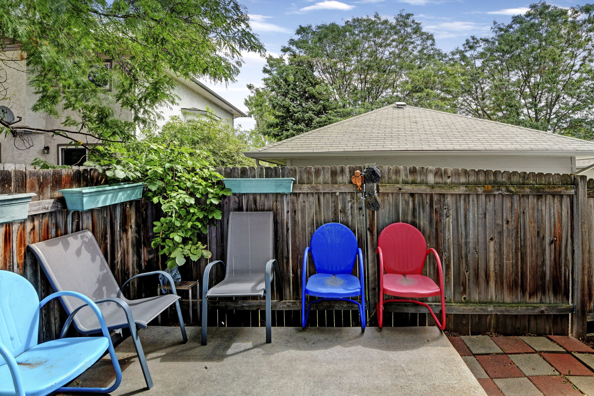  Photo 25
