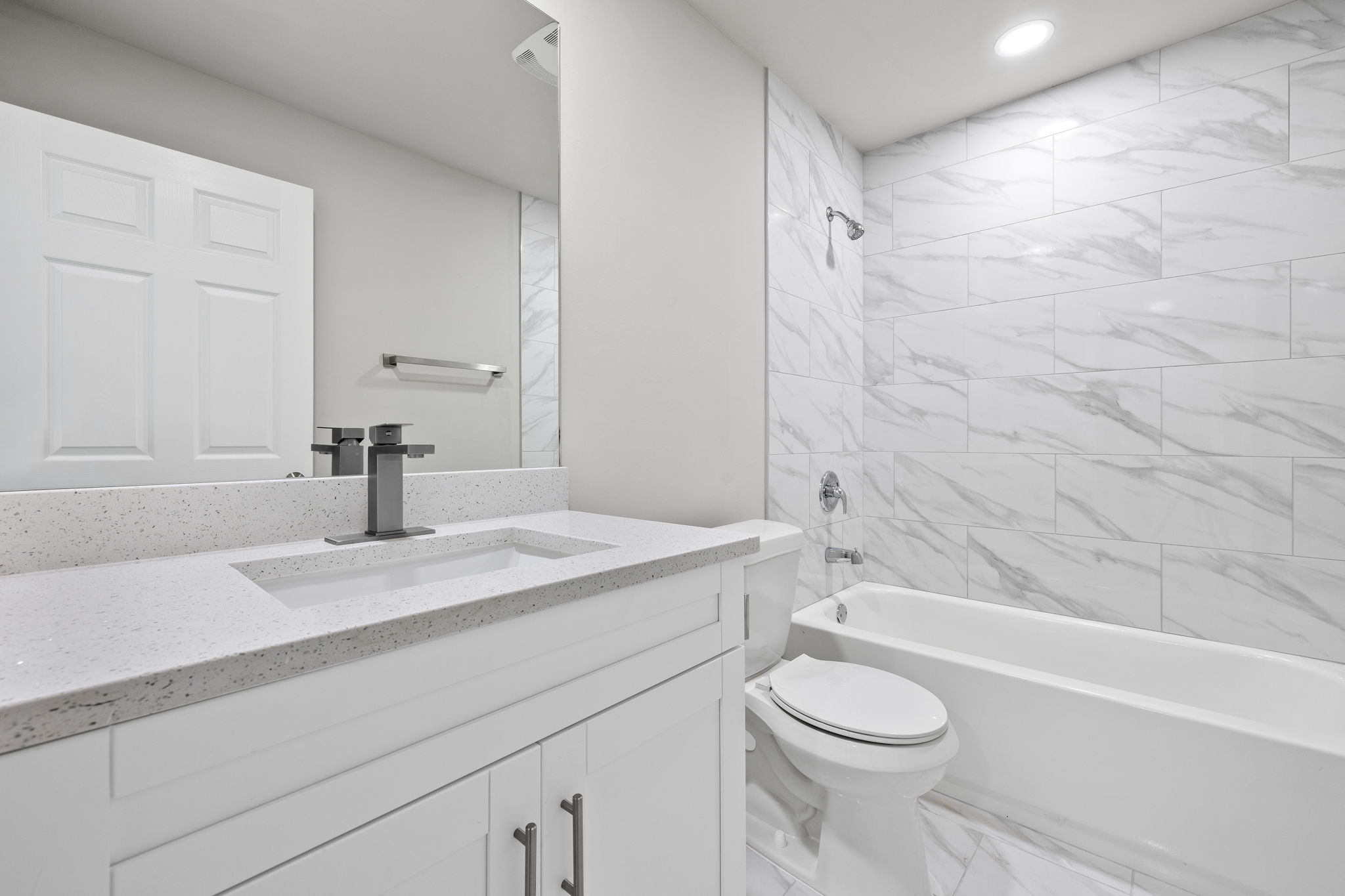 Guest Bathroom 2- 1 of 2