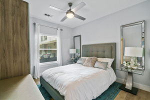 2213 Poquito St, Austin, TX 78722, USA Photo 12