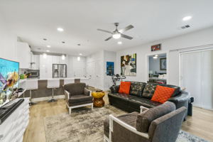 2213 Poquito St, Austin, TX 78722, USA Photo 8