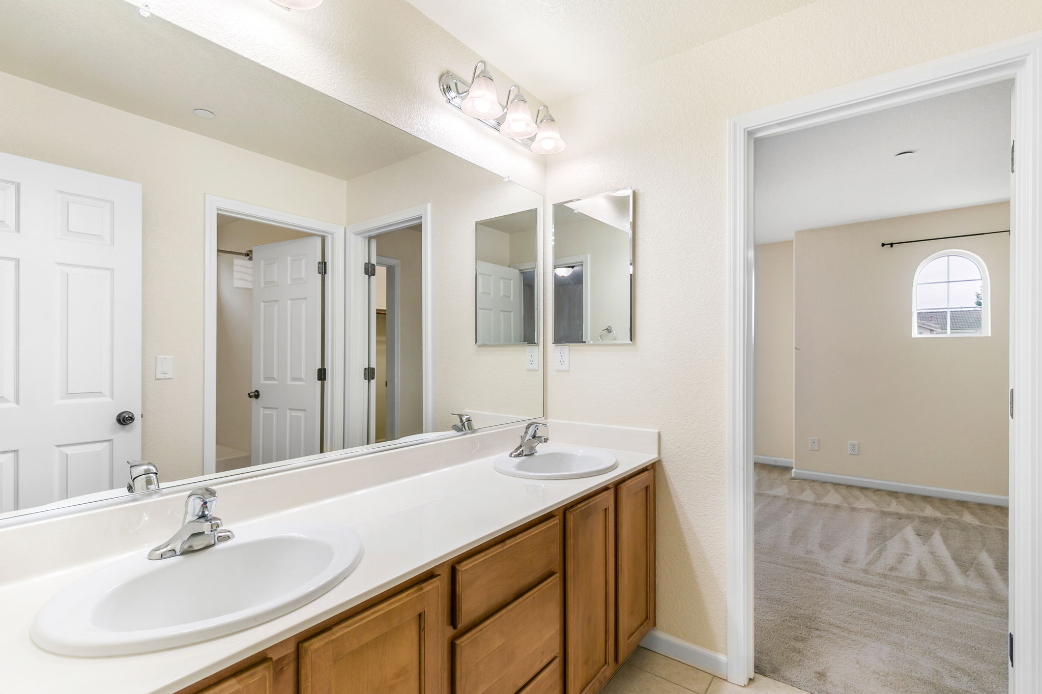 2023-11-22 - 2213 Ragen St Woodland CA 95776 39