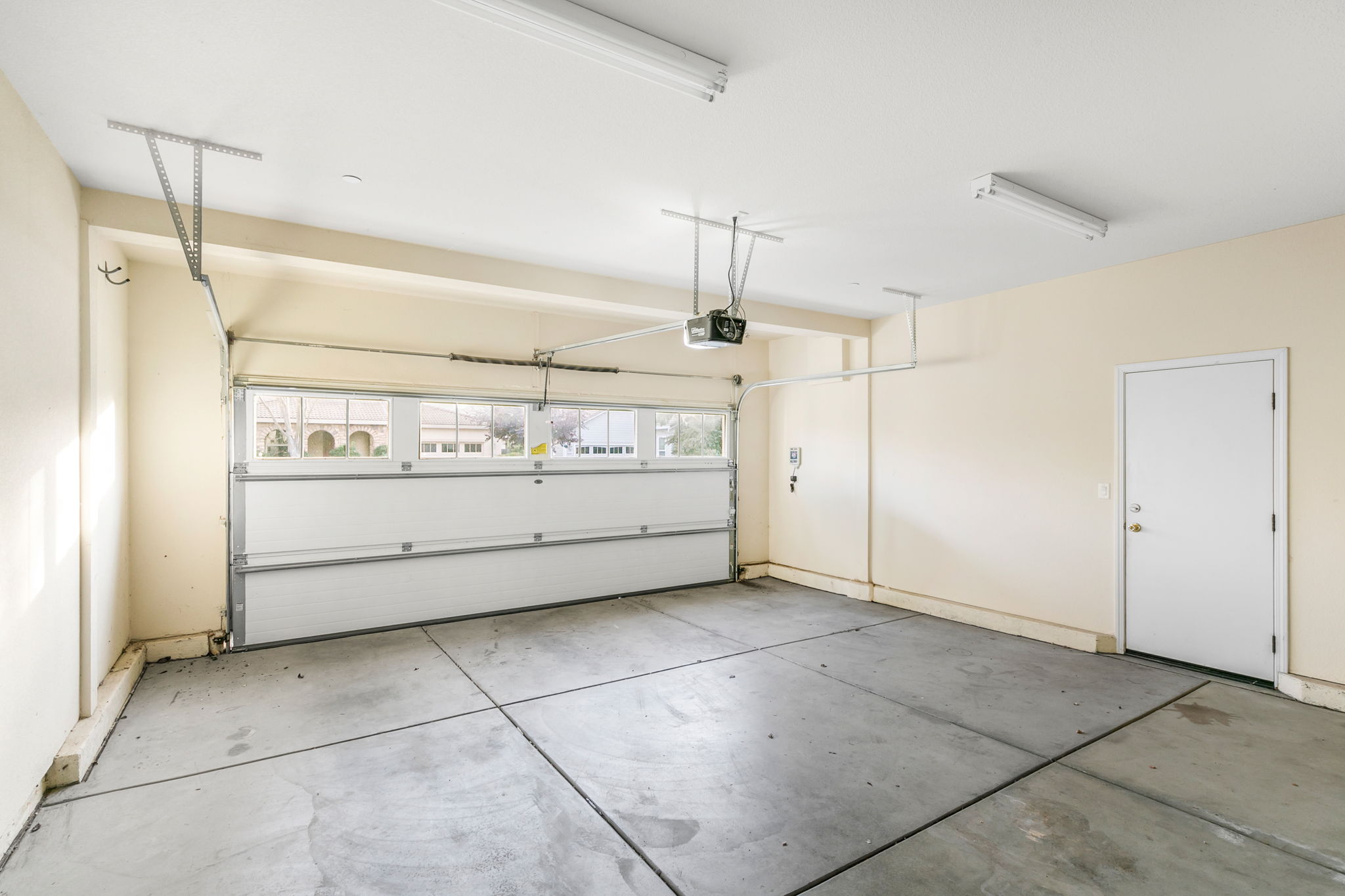 2023-11-22 - 2213 Ragen St Woodland CA 95776 49