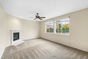 2023-11-22 - 2213 Ragen St Woodland CA 95776 16