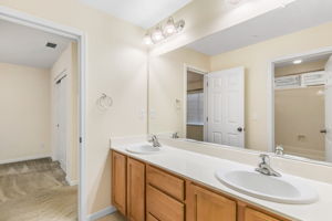 2023-11-22 - 2213 Ragen St Woodland CA 95776 37